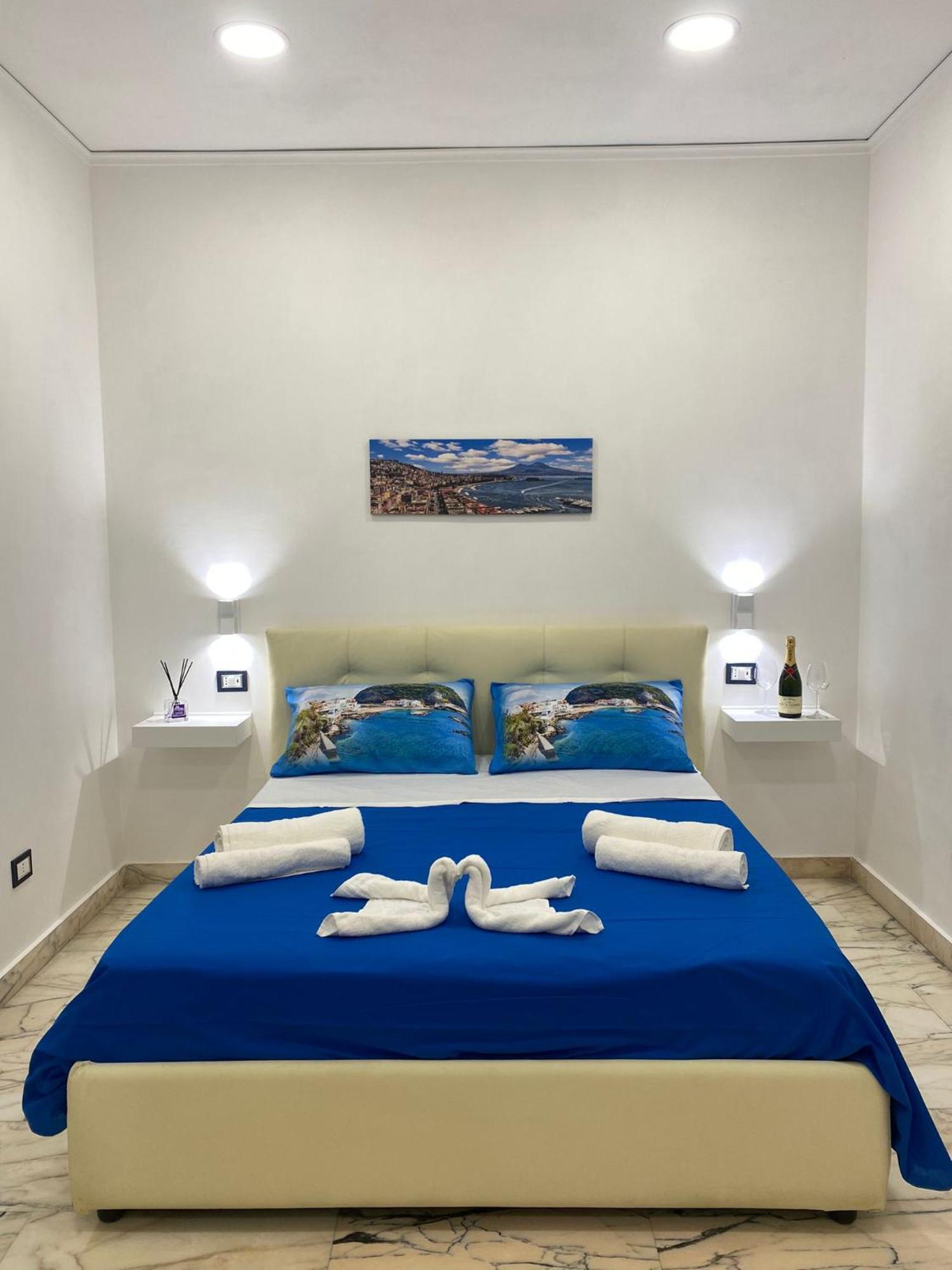 Castellano Apartment Napoli Bagian luar foto
