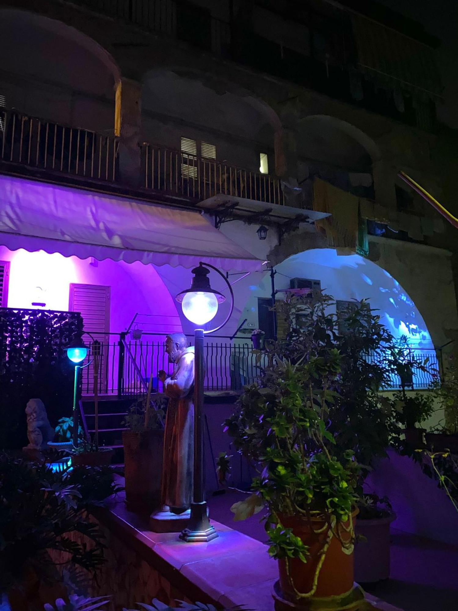 Castellano Apartment Napoli Bagian luar foto