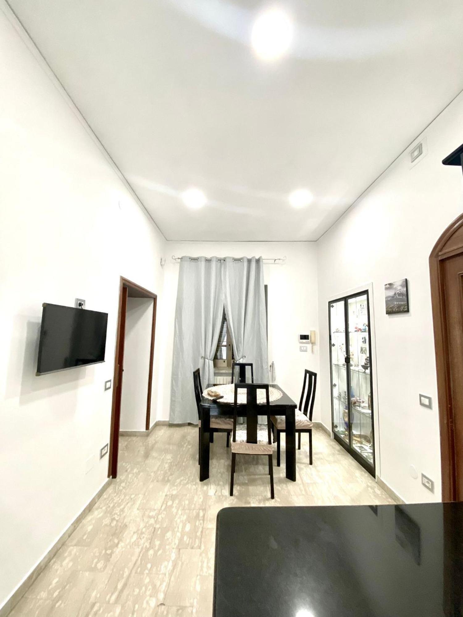 Castellano Apartment Napoli Bagian luar foto