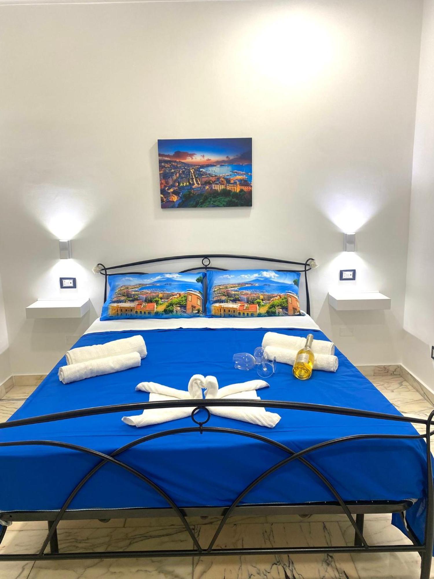 Castellano Apartment Napoli Bagian luar foto