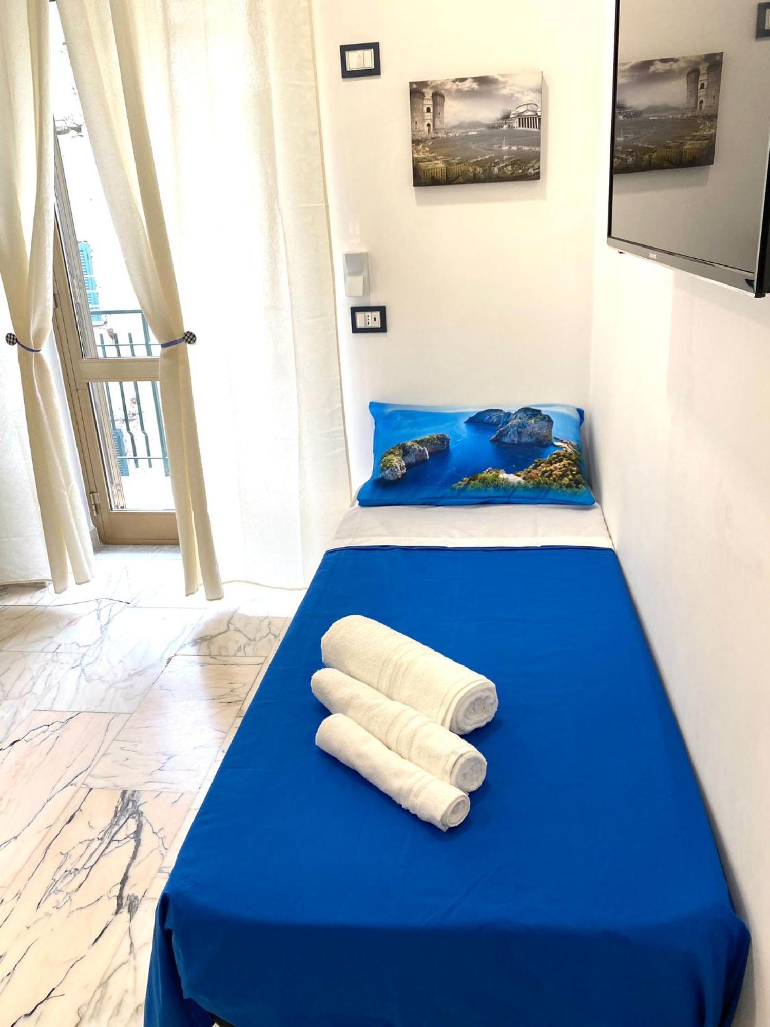 Castellano Apartment Napoli Bagian luar foto