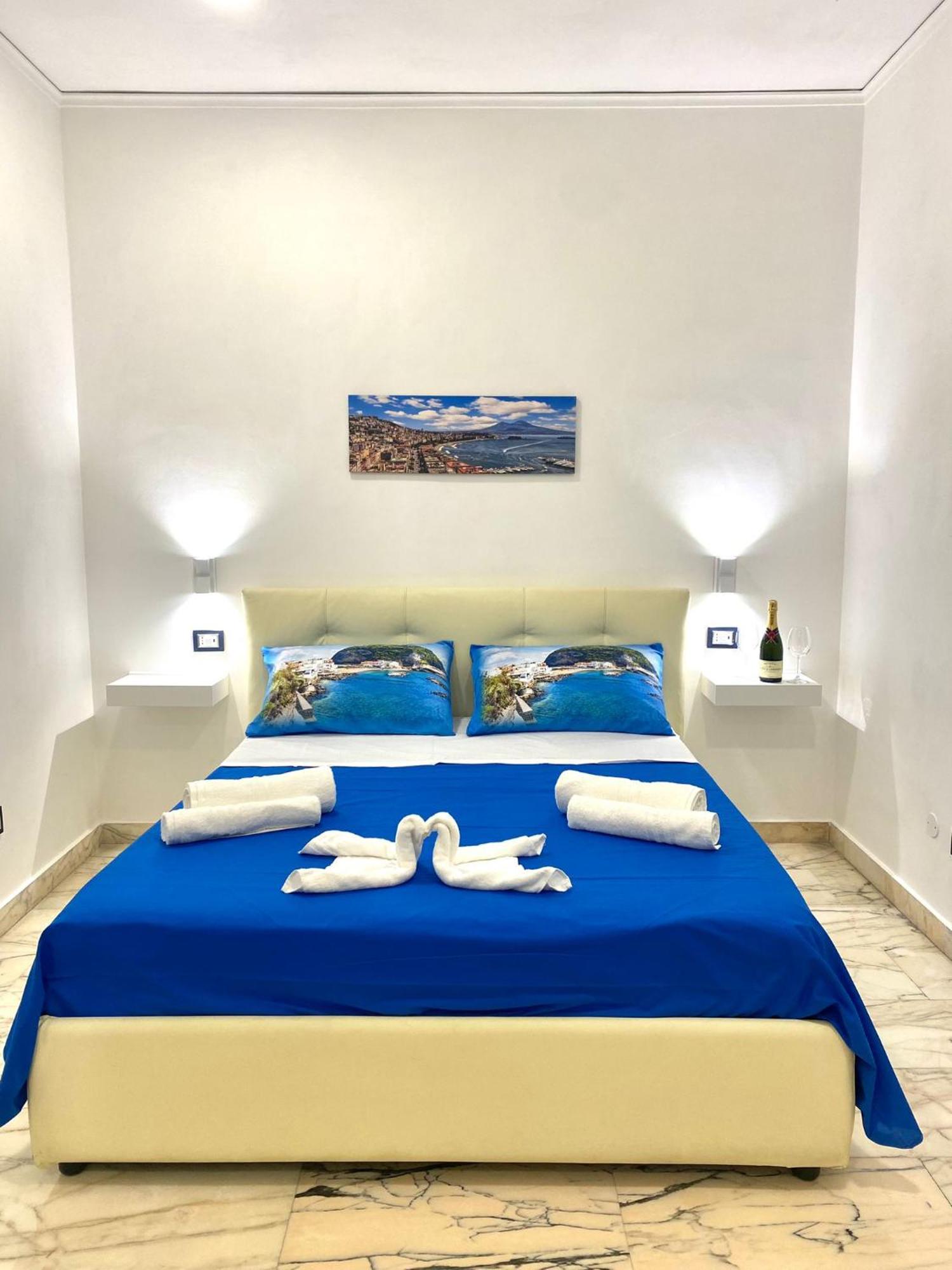 Castellano Apartment Napoli Bagian luar foto