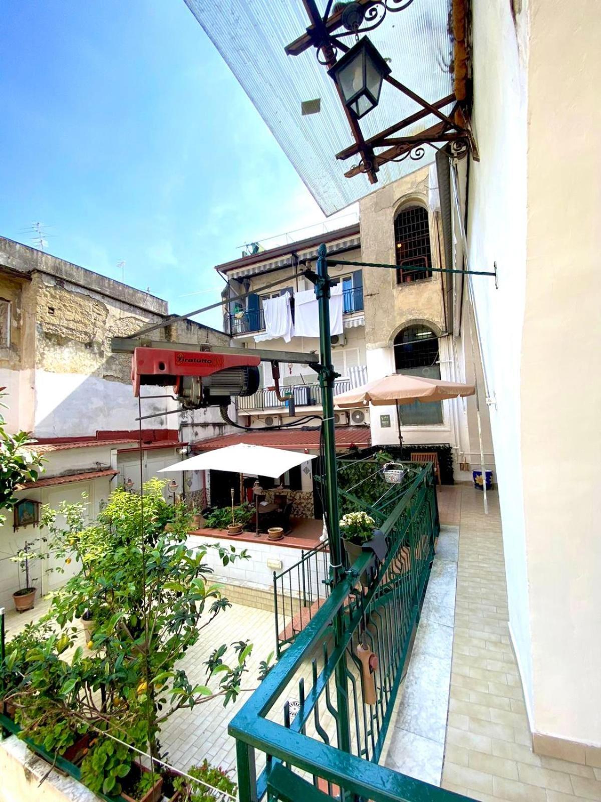 Castellano Apartment Napoli Bagian luar foto