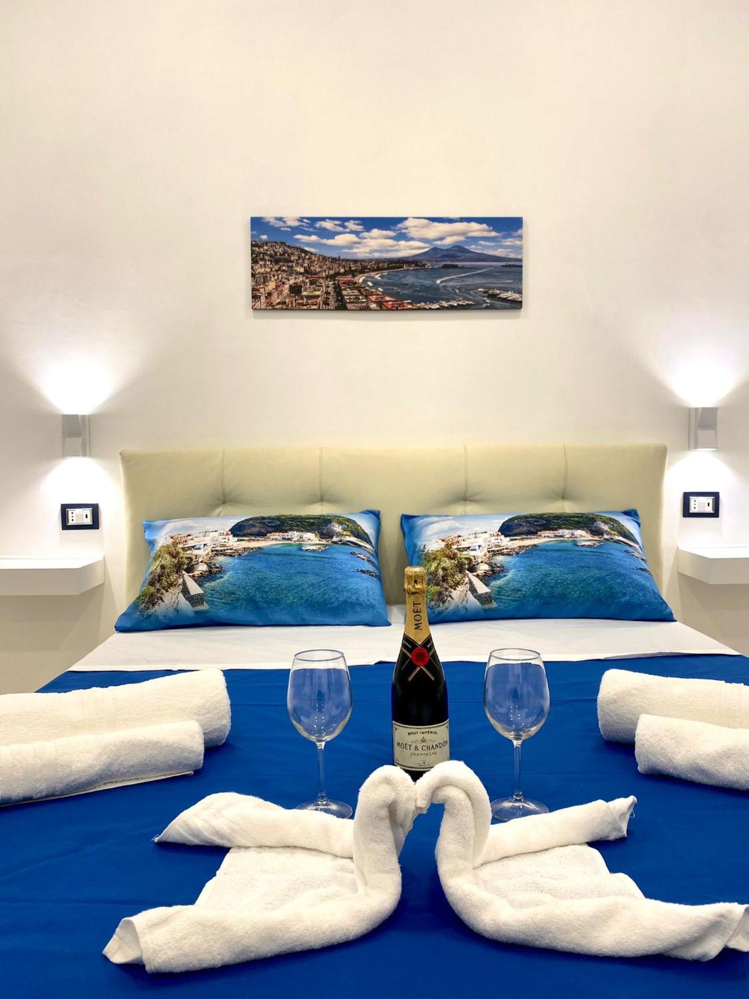 Castellano Apartment Napoli Bagian luar foto