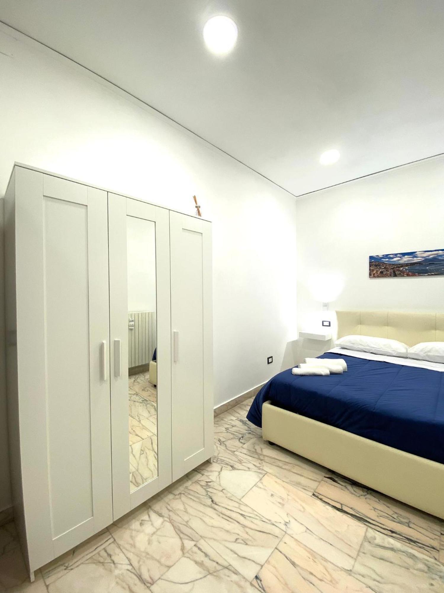 Castellano Apartment Napoli Bagian luar foto