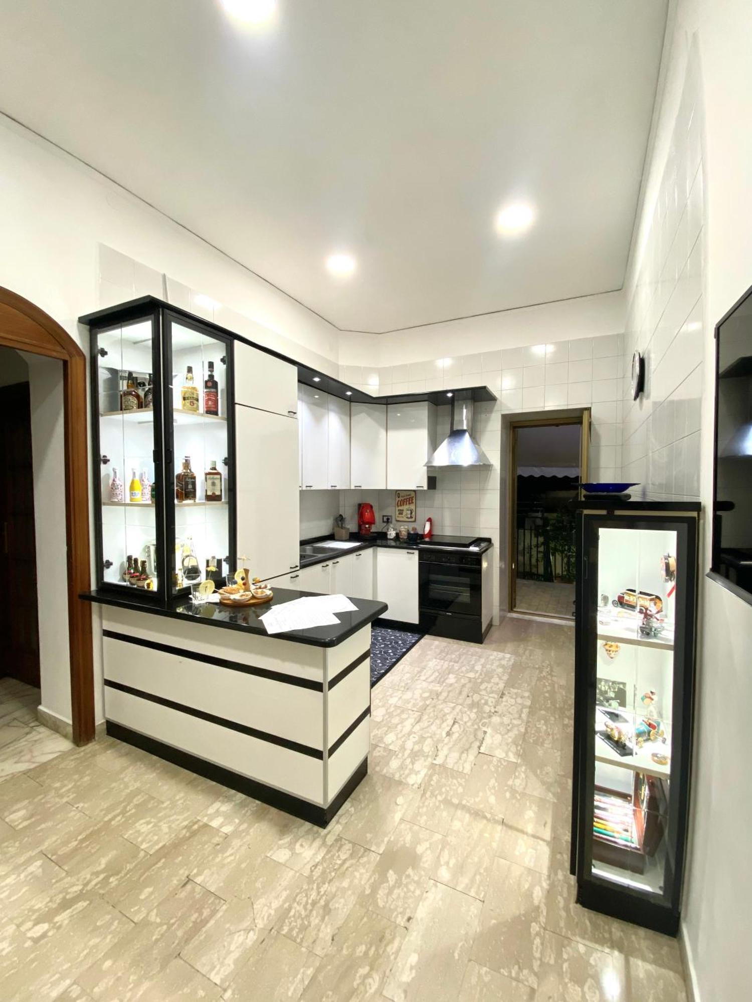 Castellano Apartment Napoli Bagian luar foto