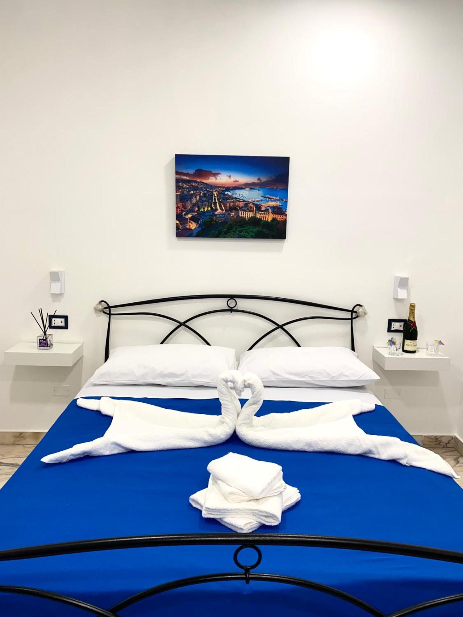 Castellano Apartment Napoli Bagian luar foto