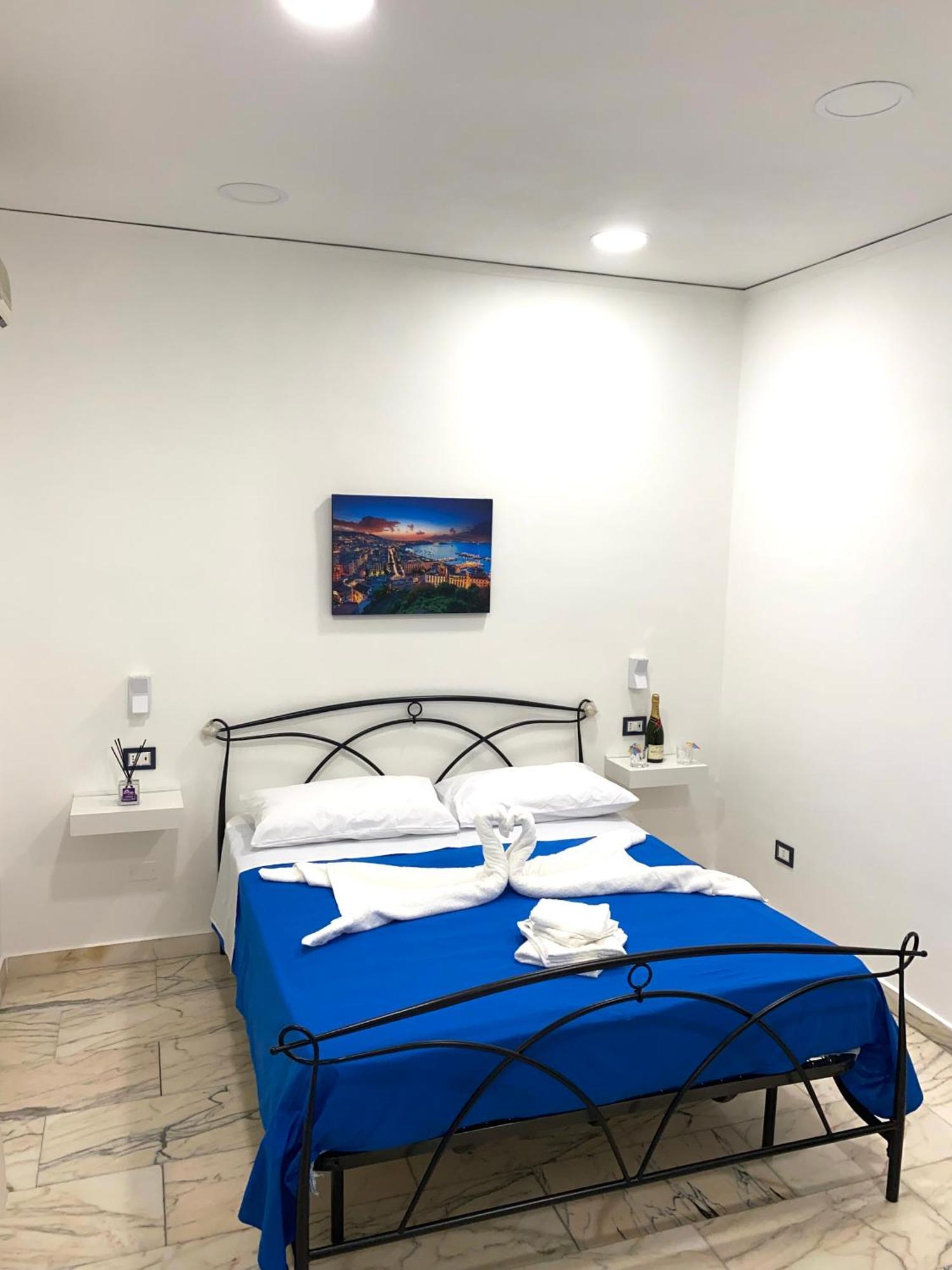 Castellano Apartment Napoli Bagian luar foto