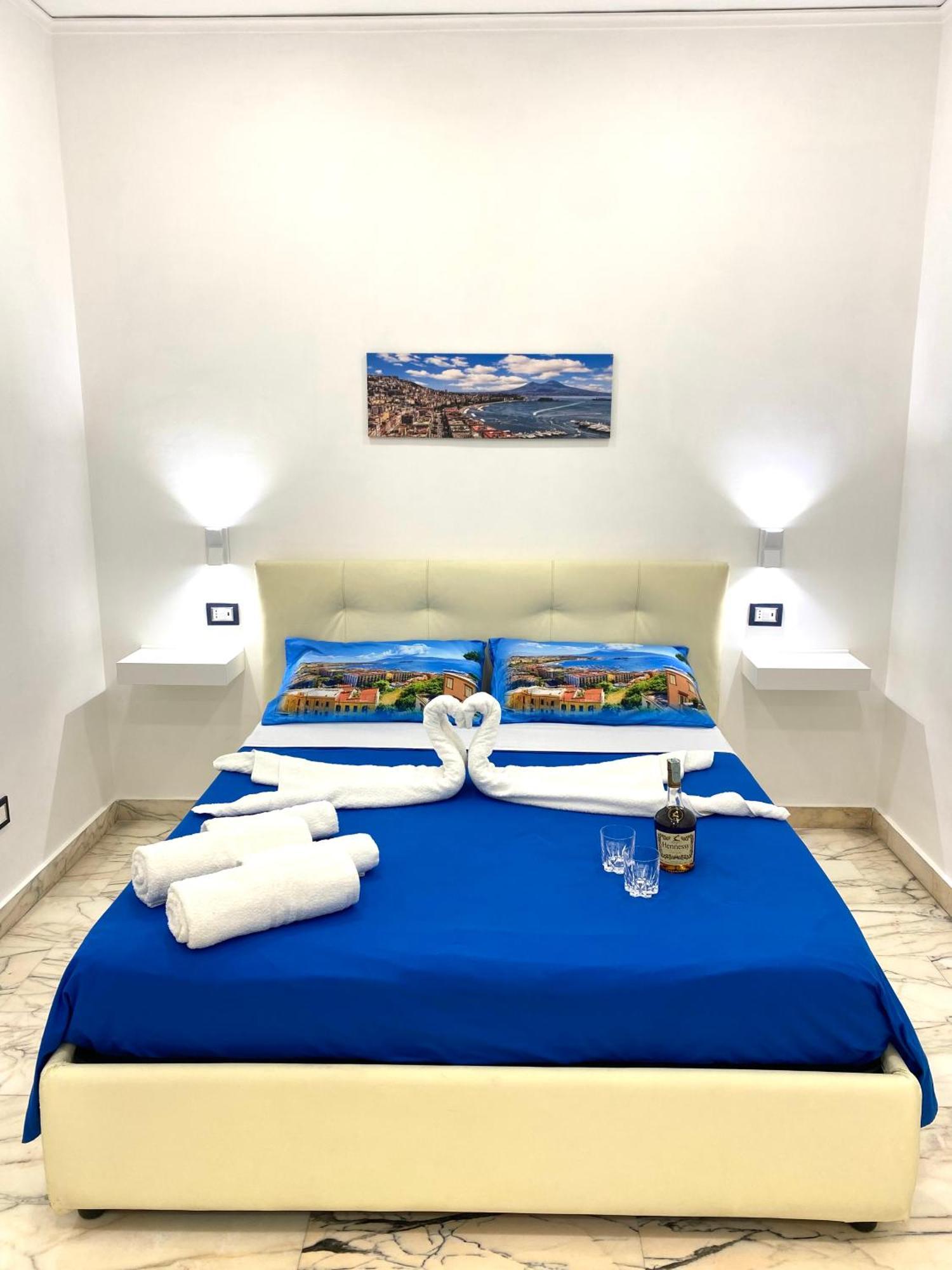 Castellano Apartment Napoli Bagian luar foto