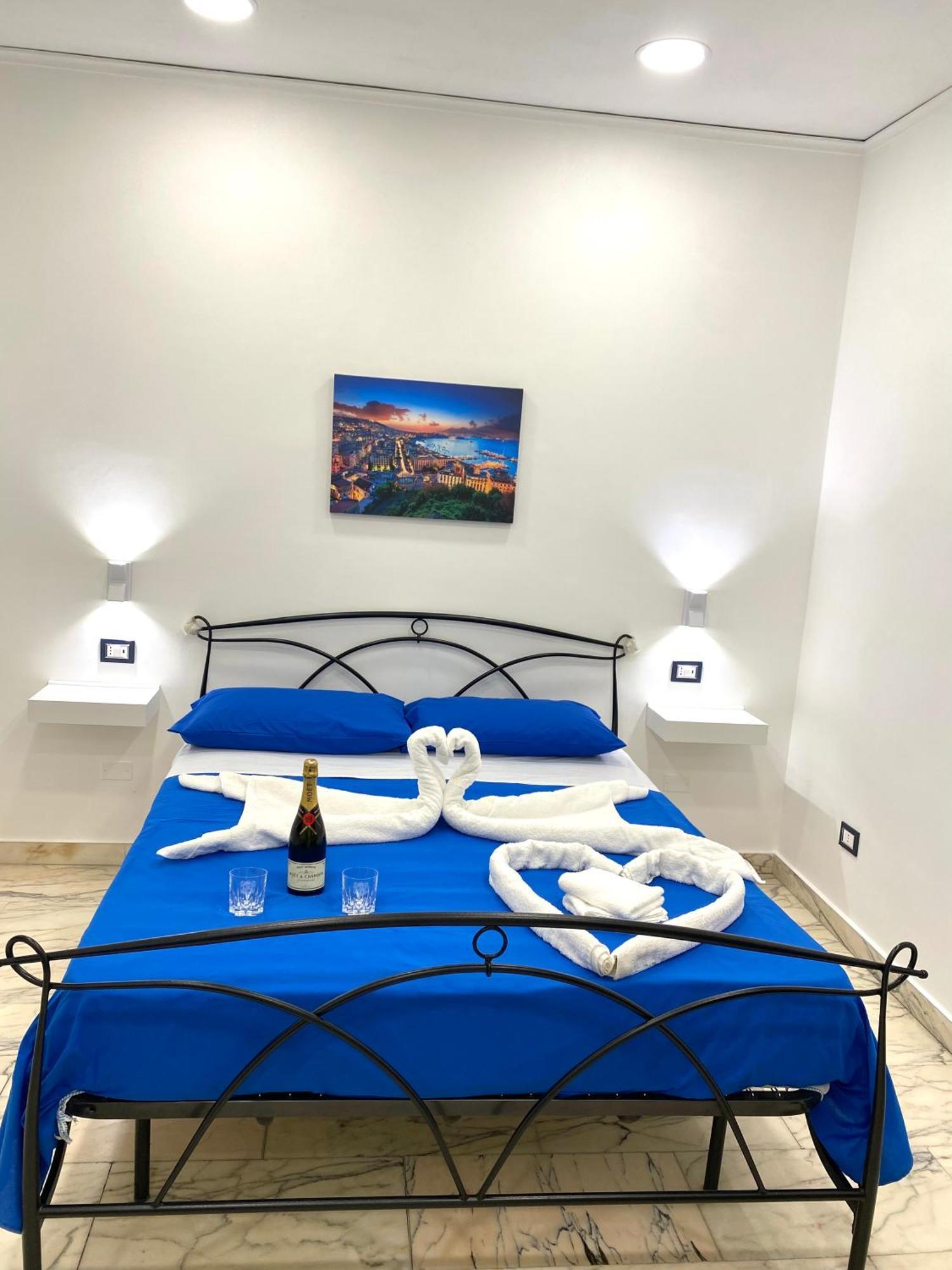 Castellano Apartment Napoli Bagian luar foto
