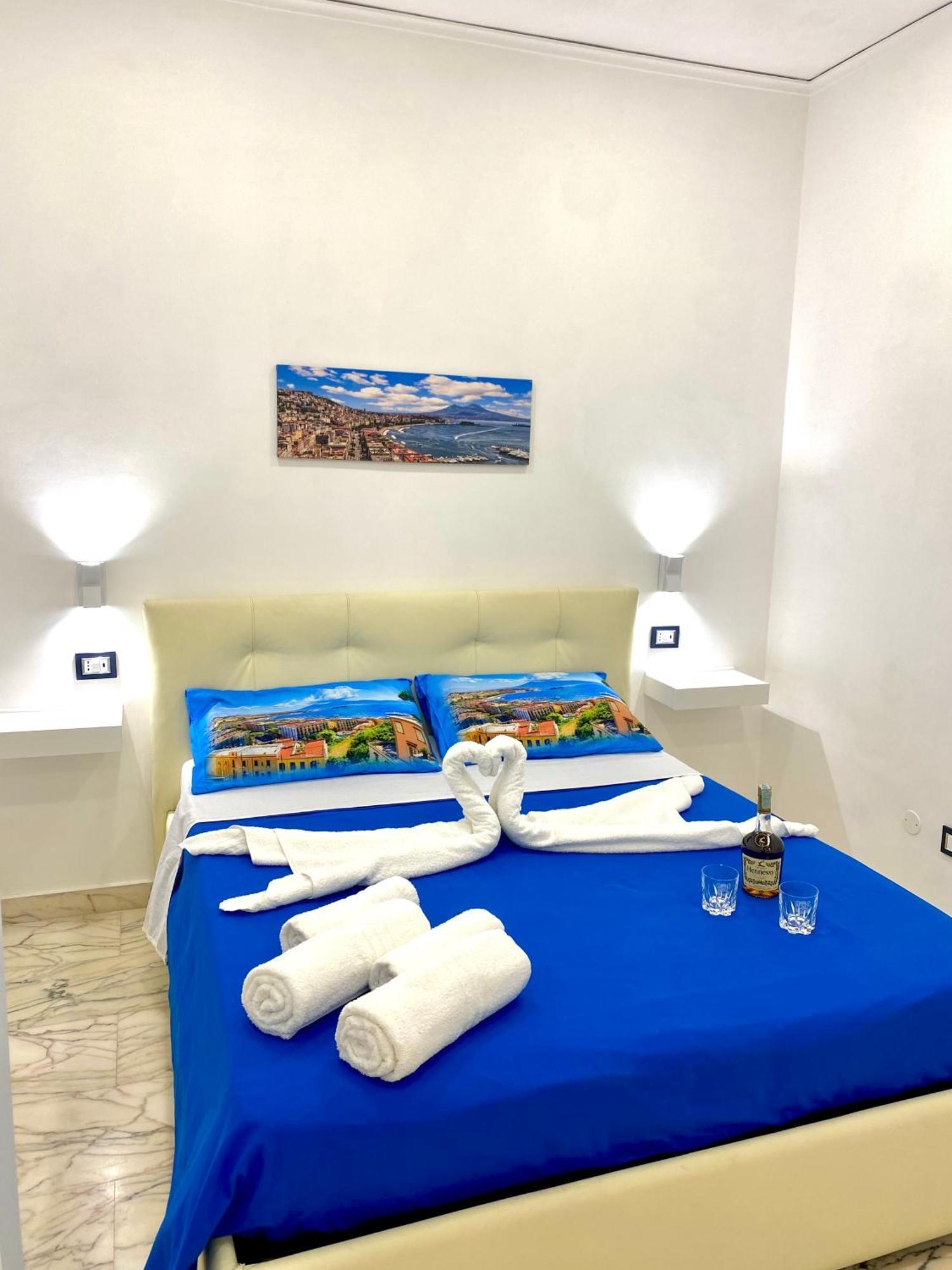 Castellano Apartment Napoli Bagian luar foto