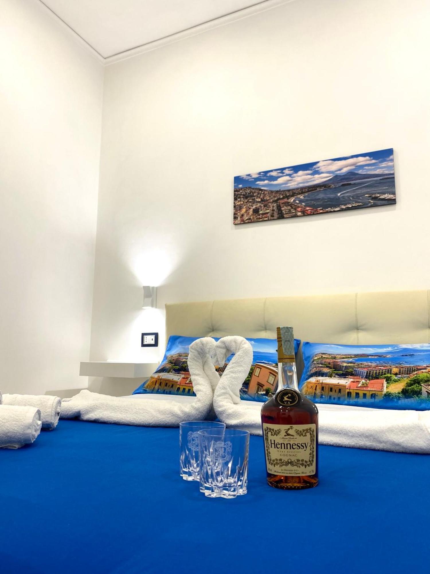 Castellano Apartment Napoli Bagian luar foto